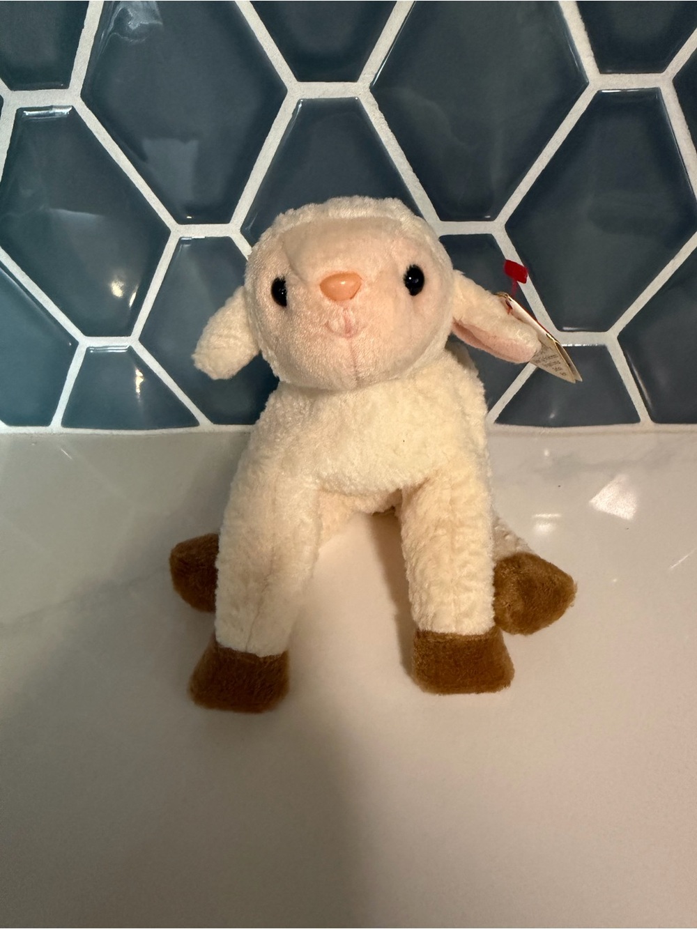 Authentic Vintage Ty Beanie Baby - Ewey the Lamb (1998)